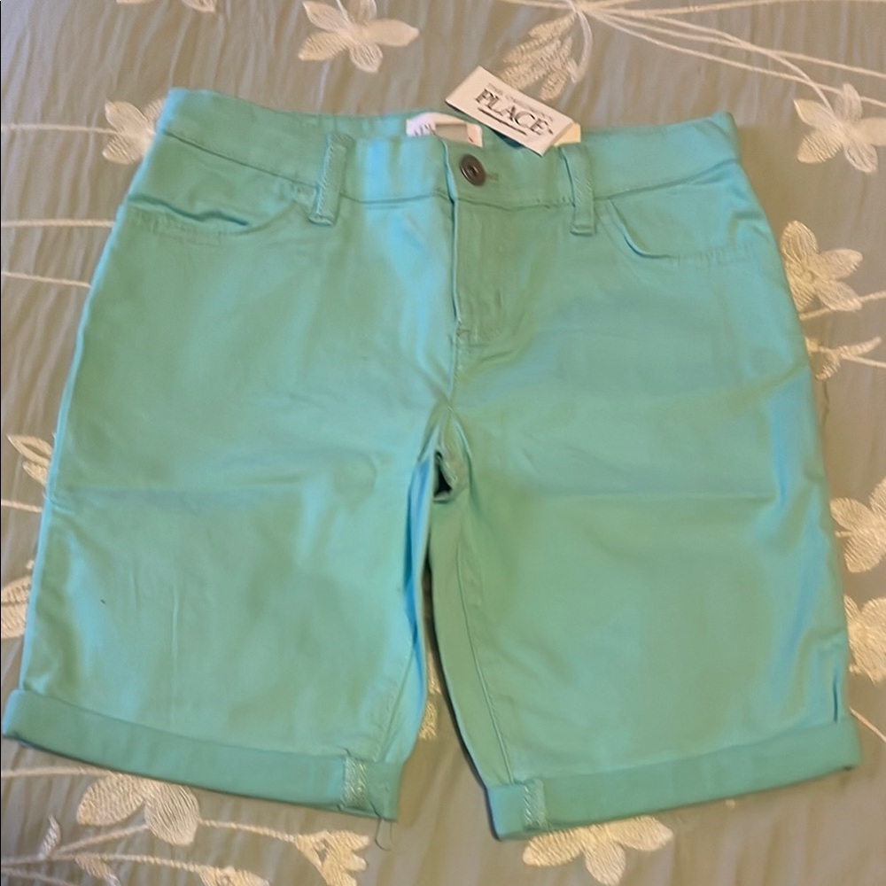 Place Green Bermuda Shorts with Cuffed Legs and Textured Fabric